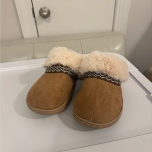 Women’s Slippers